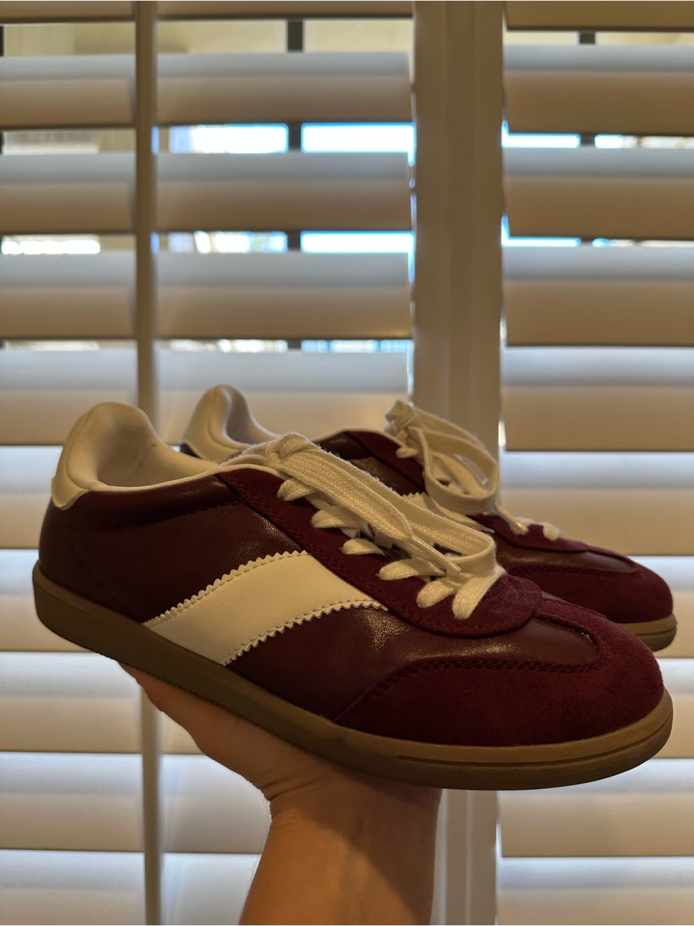 Womens Burgundy and White Casual Sneakers Size 7 - universal thread by Target